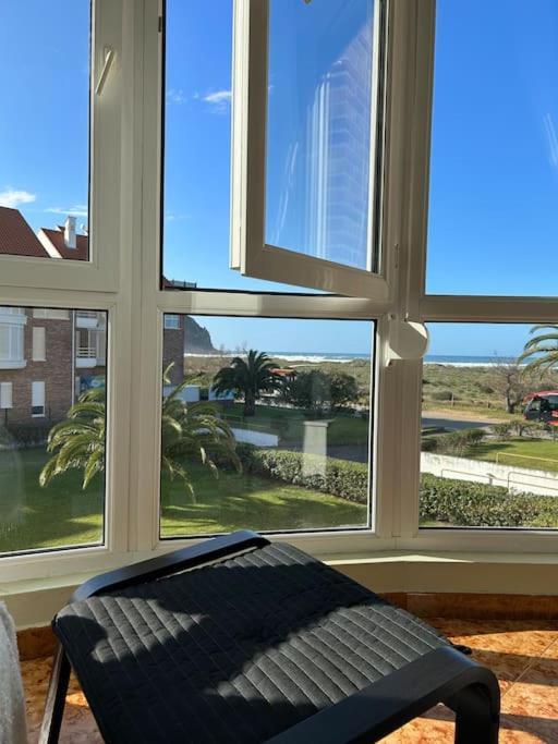 Playa De Berria -Apartamento Con Piscina Y Vistas Al Mar Santoña Exteriér fotografie