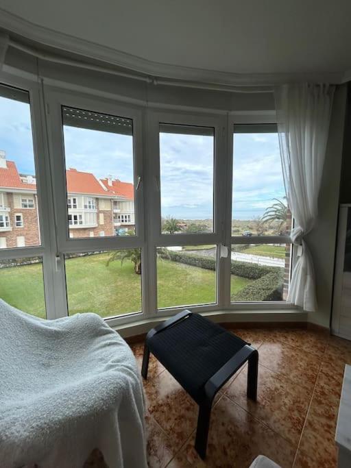 Playa De Berria -Apartamento Con Piscina Y Vistas Al Mar Santoña Exteriér fotografie