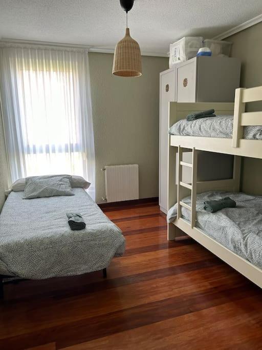 Playa De Berria -Apartamento Con Piscina Y Vistas Al Mar Santoña Exteriér fotografie